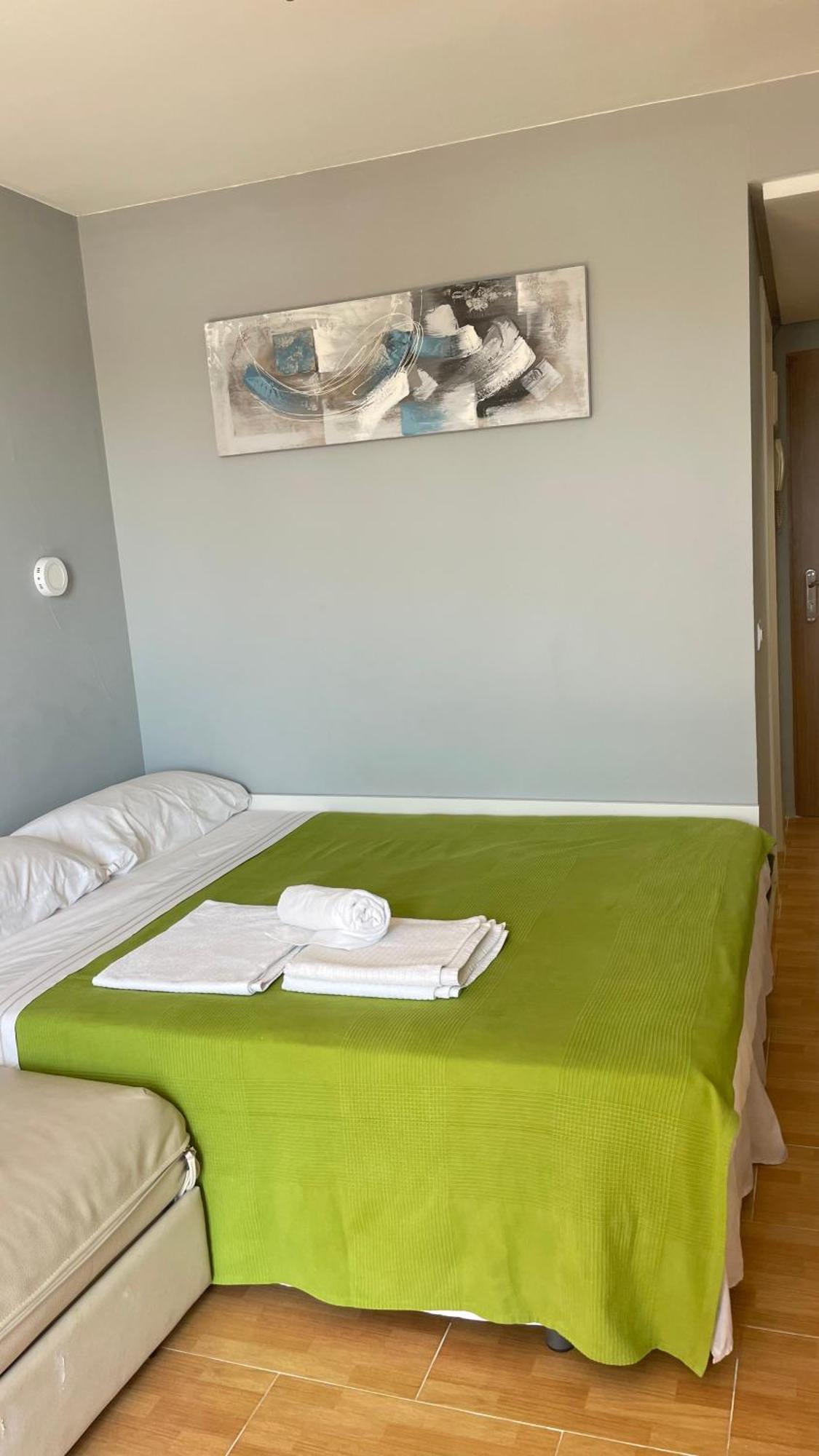 Benalmadena ,Apartamento-Estudio Primera Linea De Playa Exterior photo